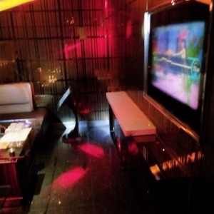 杭州皇冠KTV是否提供小妹服务？揭秘真实情况